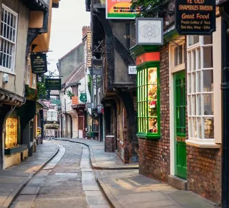 Nyaraló Family Honeybeelodge Hot Tub And Wood Burner *
