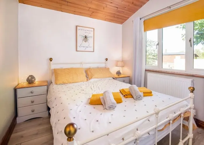 Family Honeybeelodge Hot Tub And Wood Burner Holiday home